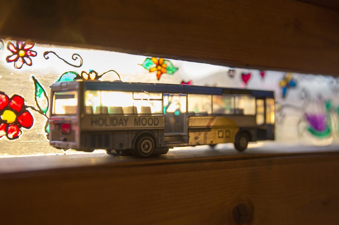 Zimmerbus 'Ezuz ภายนอก รูปภาพ