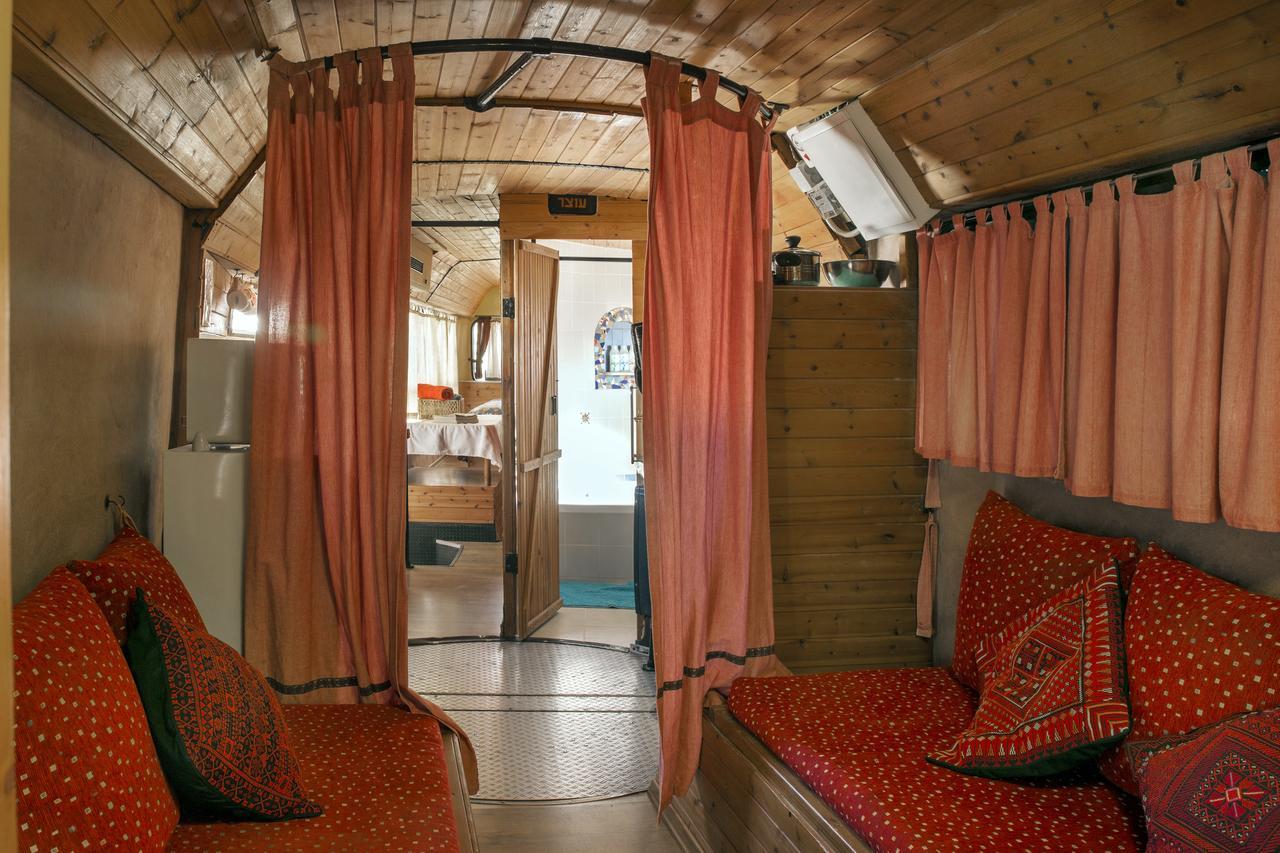 Zimmerbus 'Ezuz ภายนอก รูปภาพ